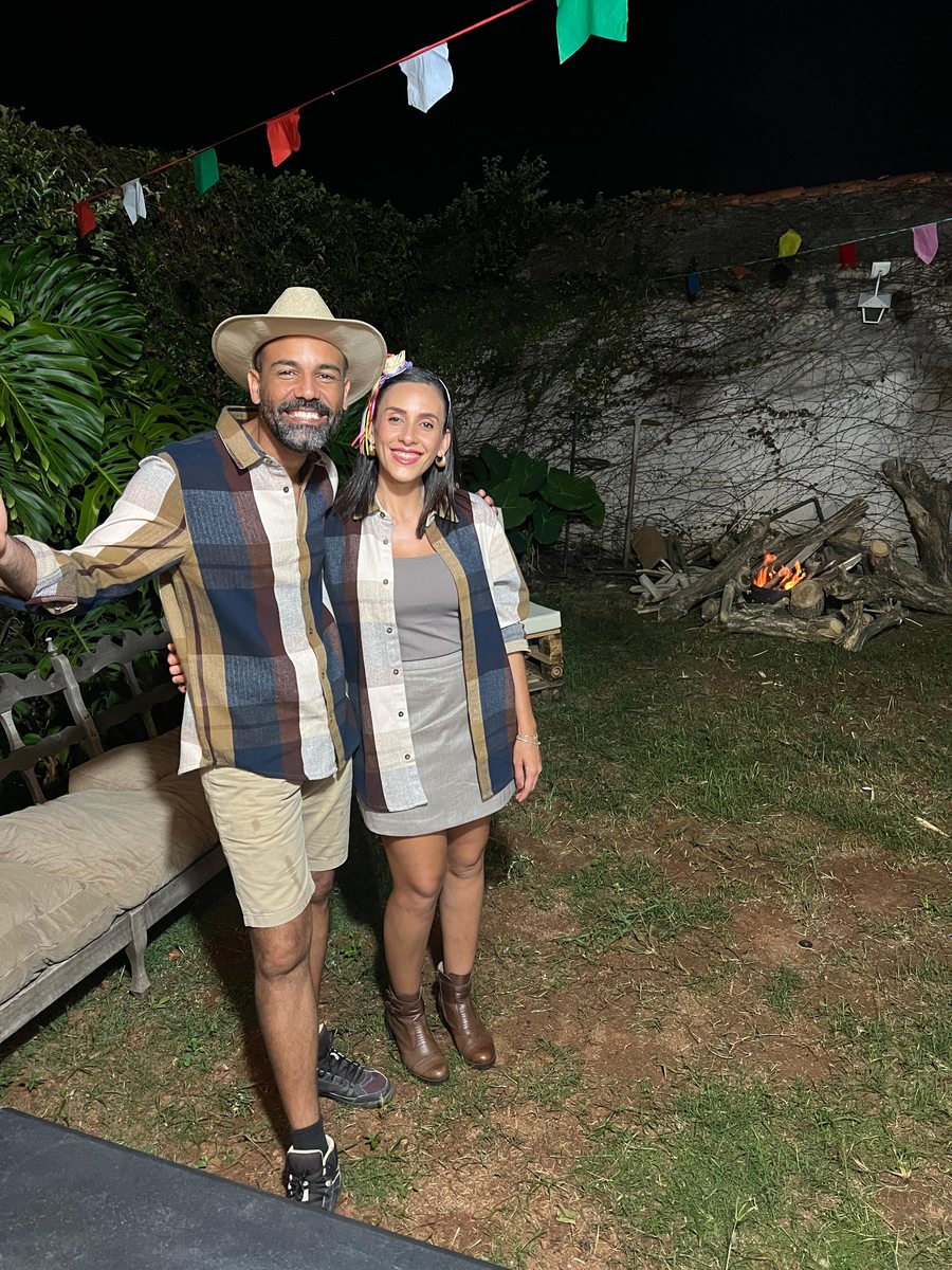 Higor e Renata numa festa junina